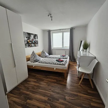 Grosse Moderne Ferienwohnung, Zentrale Ruhige Lage Apartment Kassel