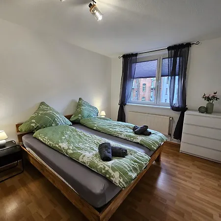 Grosse Moderne Ferienwohnung, Zentrale Ruhige Lage Apartment Kassel